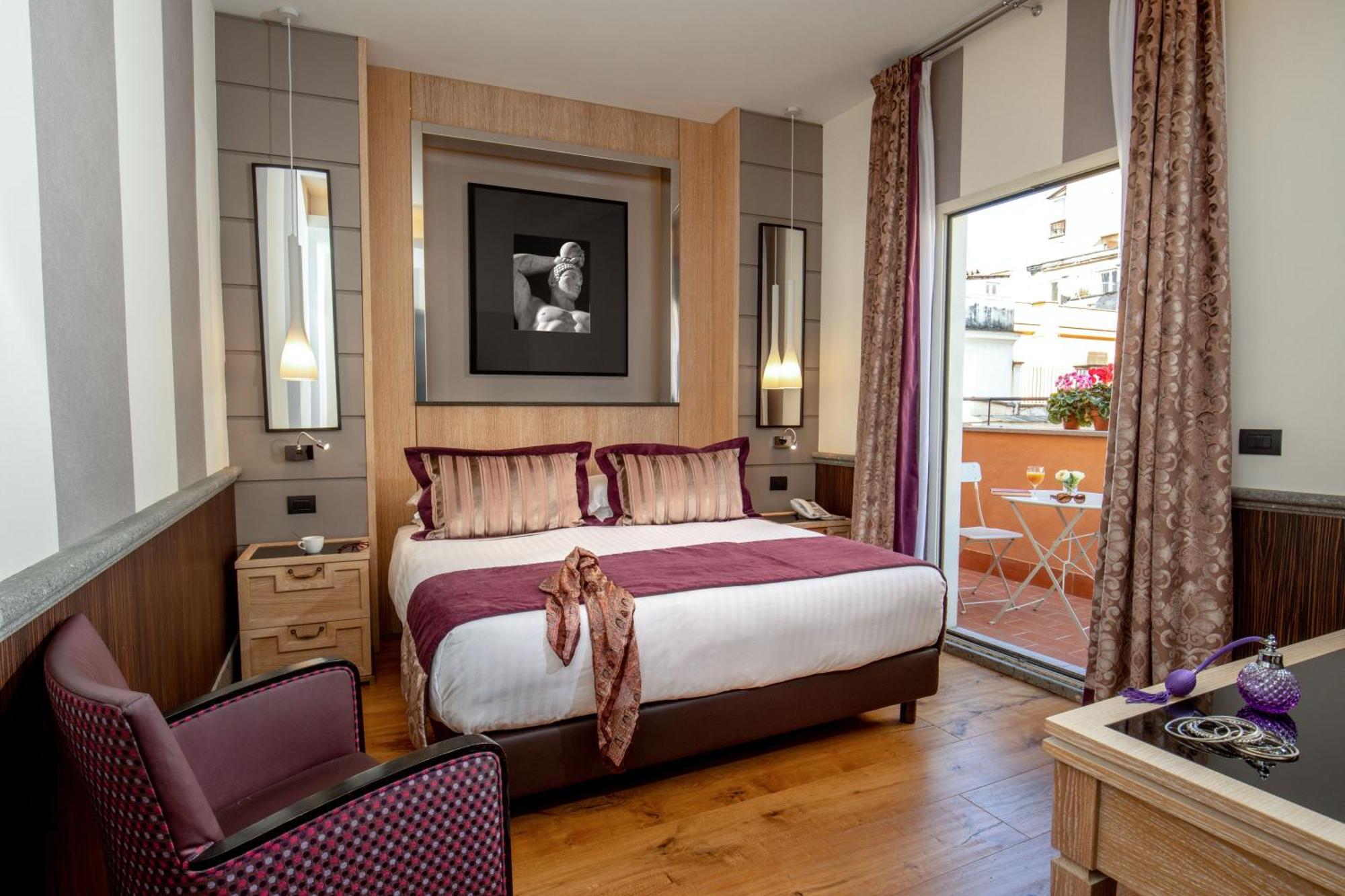 The At The Spanish Steps Luxury Collection - Mario De' Fiori * Rom
